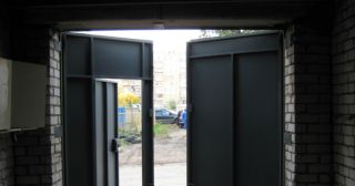 Купить гаражные ворота распашные Верхний Уфалей, цена от 3856 руб.